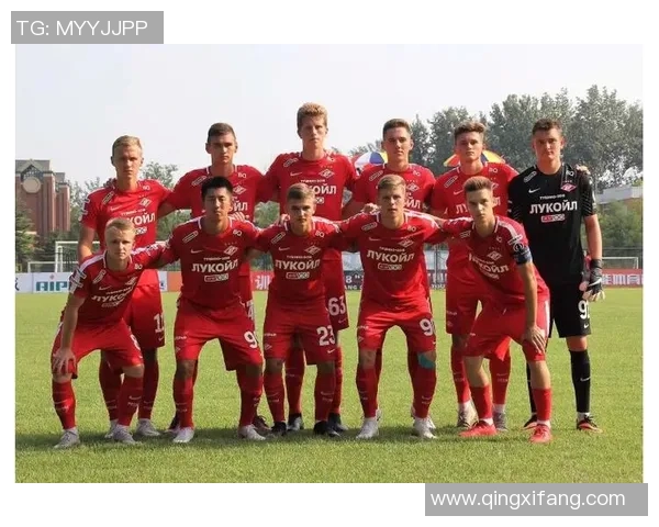 小姜心目中的足球明星是谁他为何如此崇拜他